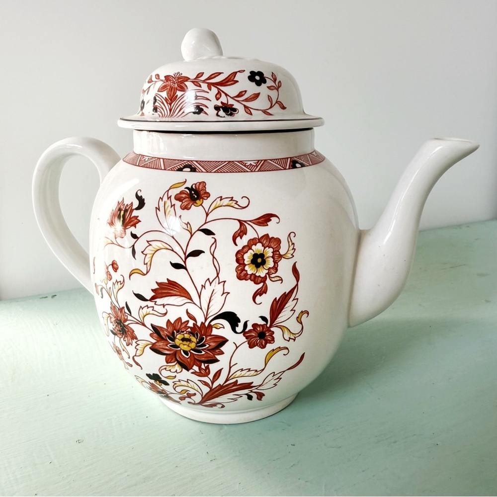 Floral Bone China Teapot with Lid, Wedgewood Kashmar Collection